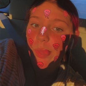 Meet your Posher, Norah